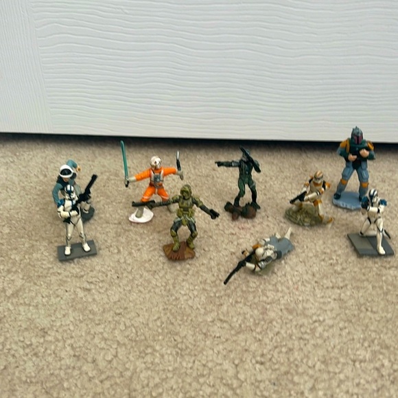 Star Wars Miniatures Figures Lot of 9 Action Figures Collection Toy - Picture 1 of 6